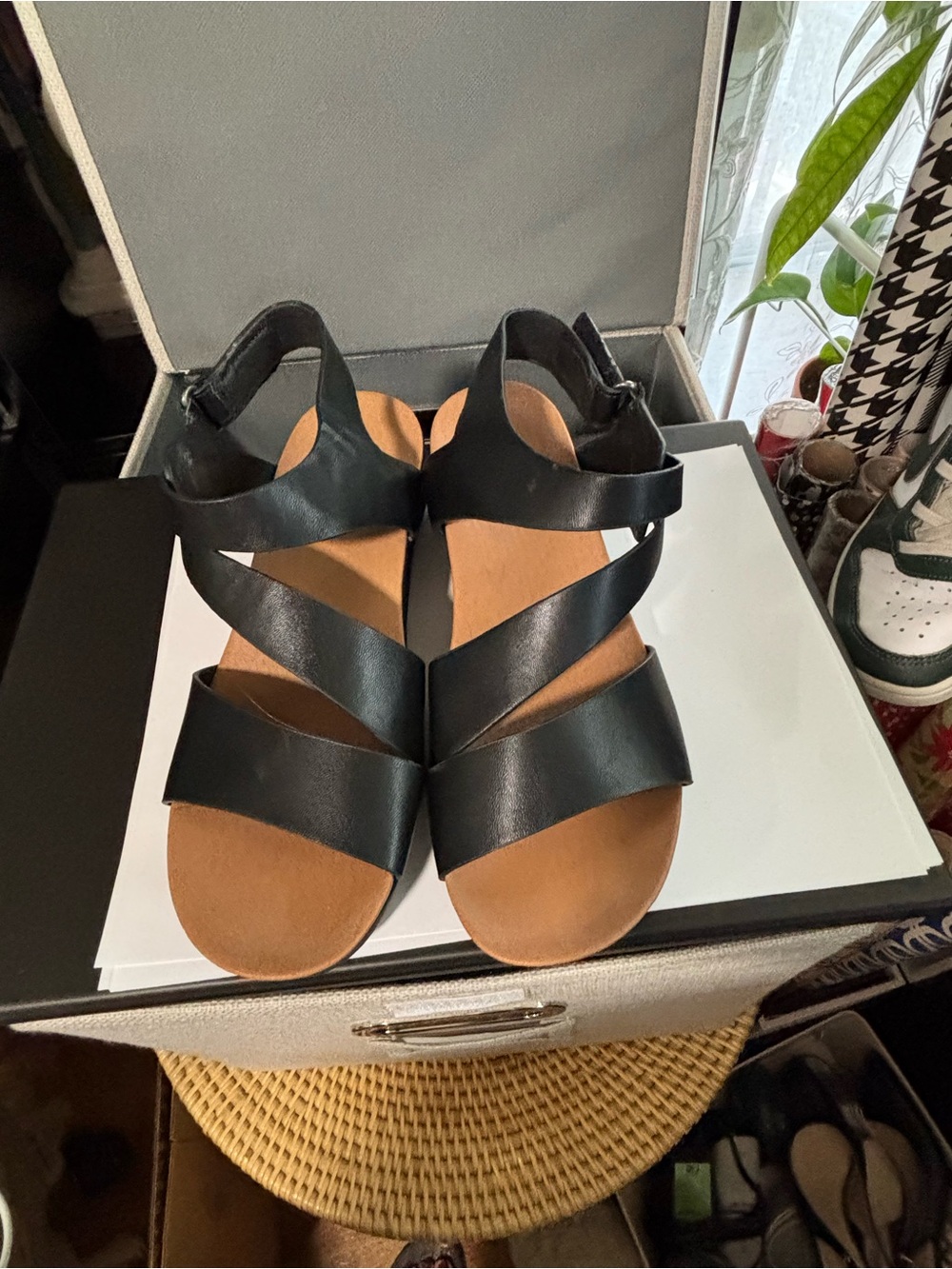 BareTraps Black Multi-Strap Women’s Sandals